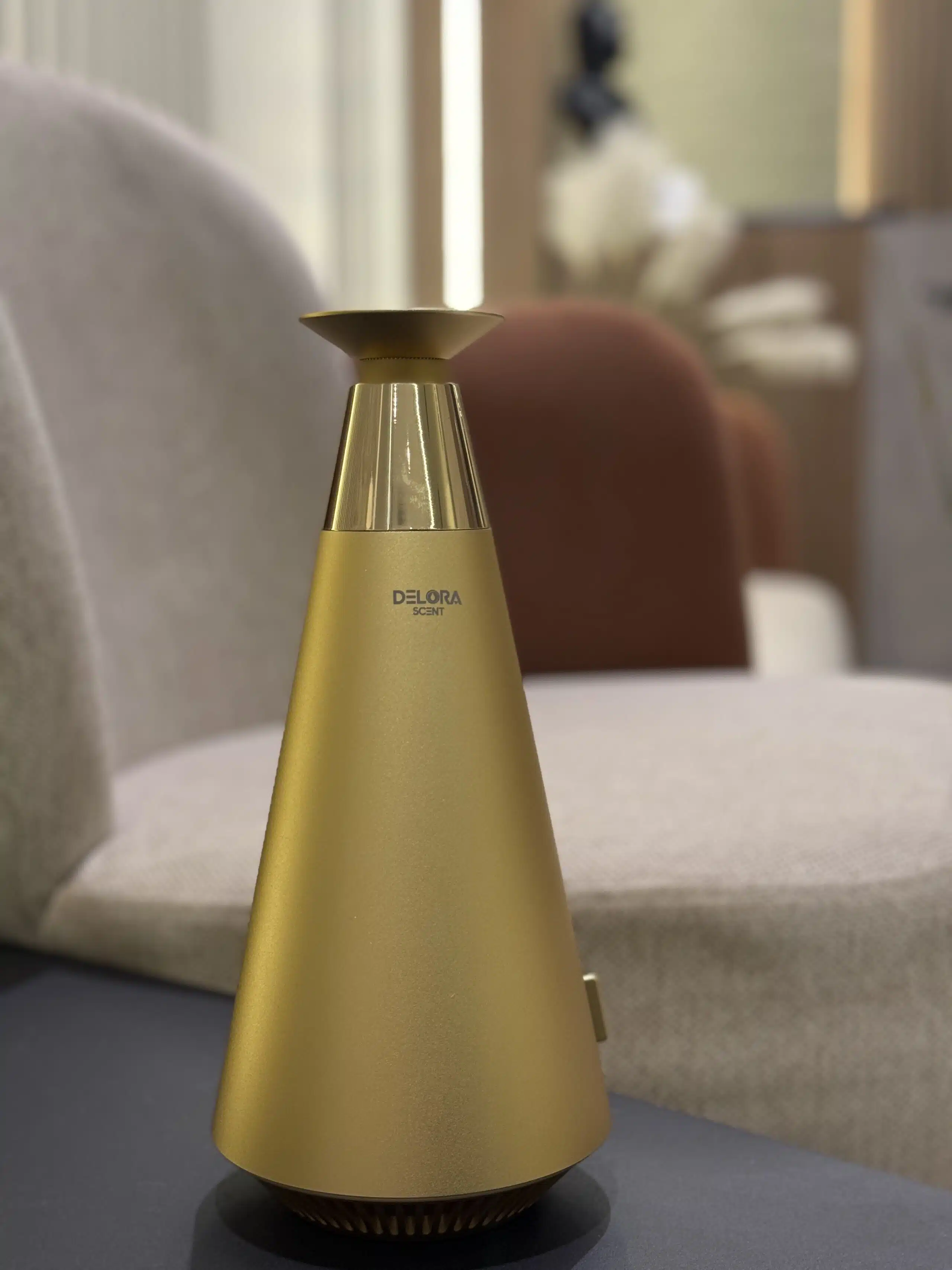 Smart scent diffuser